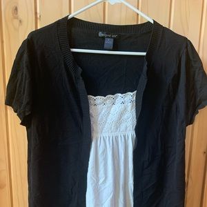 One piece looks like two